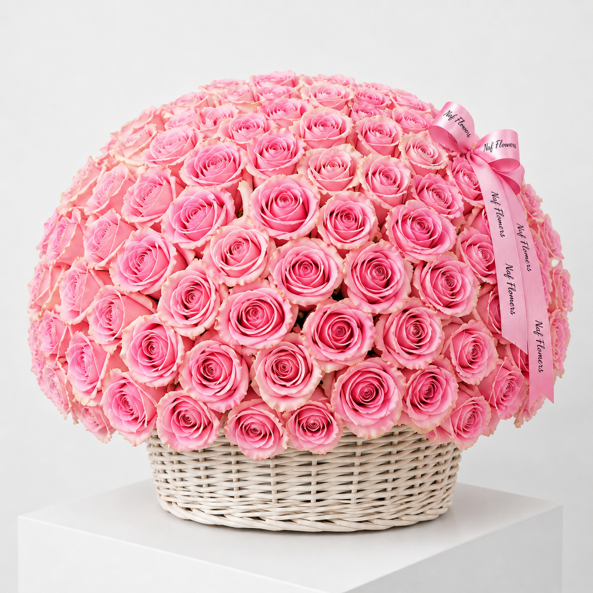200 pcs Pink Roses Basket